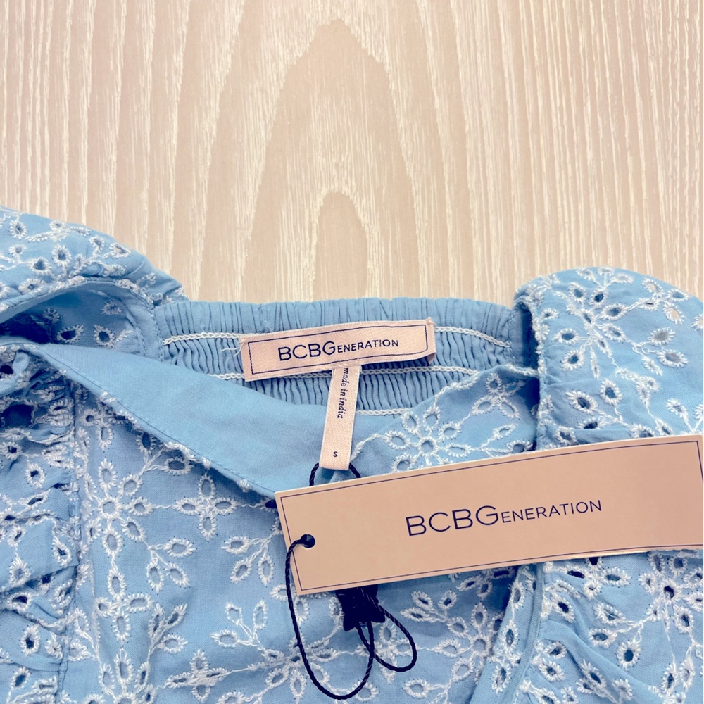 BCBGeneration Top - Picture 3 of 3